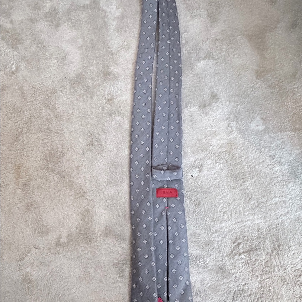 Isaia Gray Diamond Pattern Tie